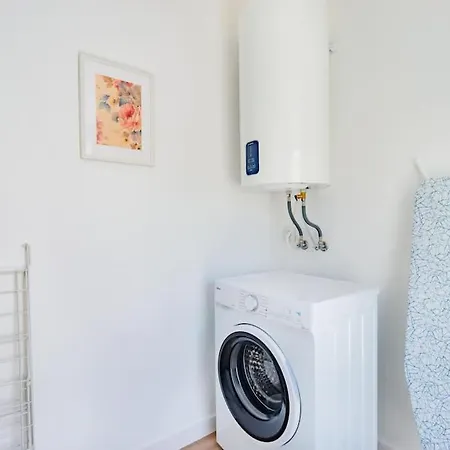 Apartment Seaside Modern Flat Ii At Historical