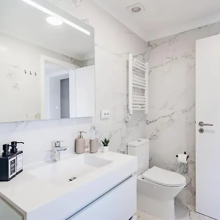 Seaside Modern Flat Ii At Historical Apartment Cascais