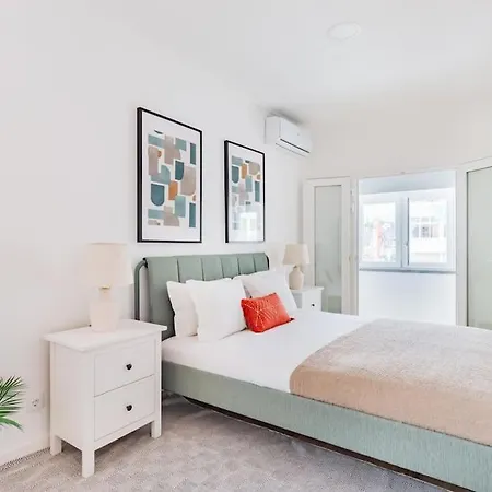 Seaside Modern Flat Ii At Historical
