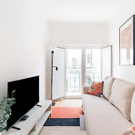 Seaside Modern Flat Ii At Historical *