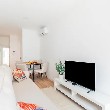 Seaside Modern Flat Ii @ Historical アパート *