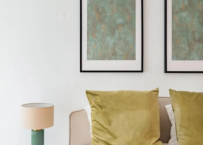 Seaside Modern Flat Ii @ Historical Appartamento