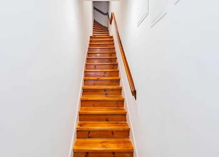 Seaside Modern Flat Ii @ Historical Appartamento Cascais